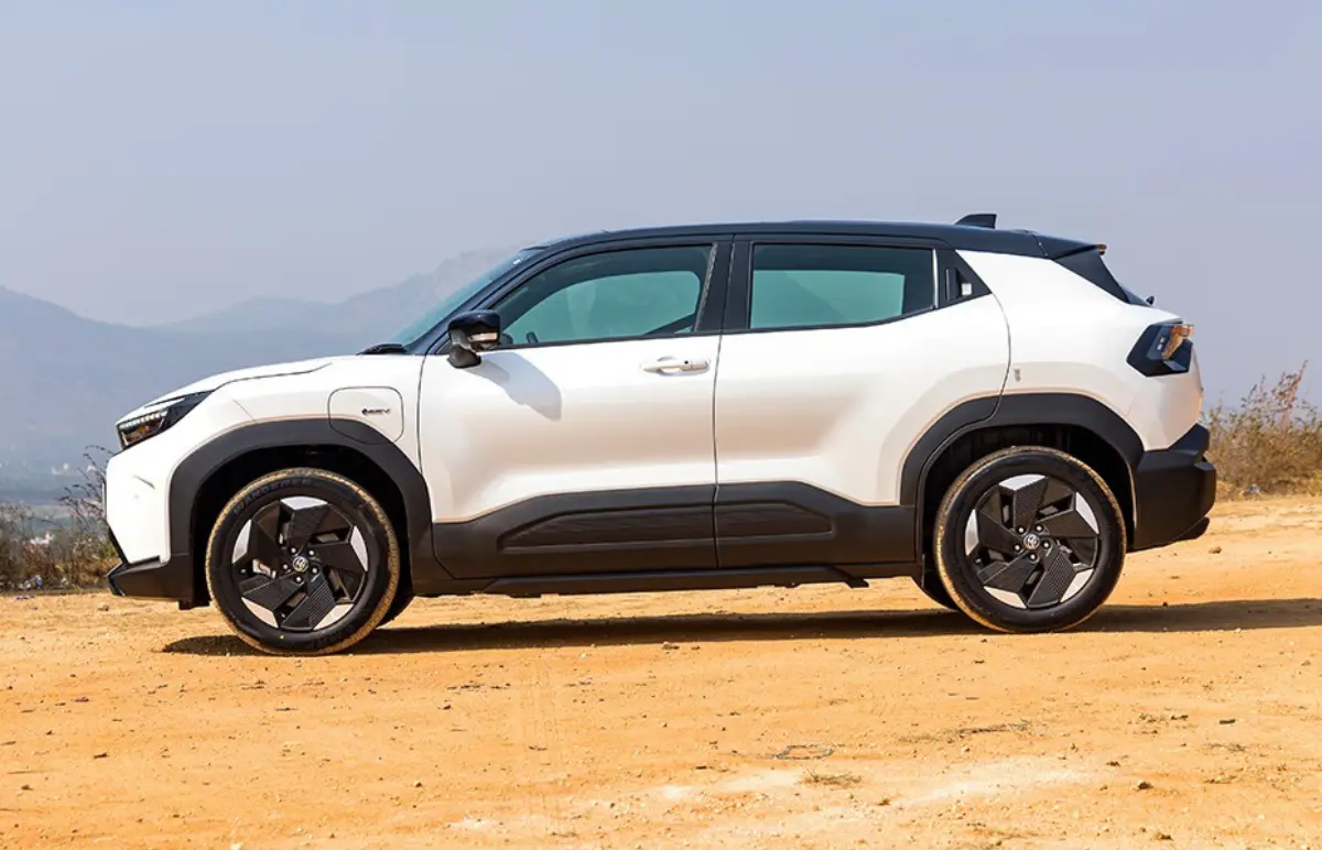 Urban Cruiser eBella Variants Explained